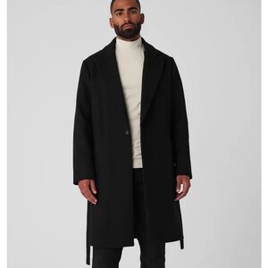 Alo Yoga Gameday Coat in Black